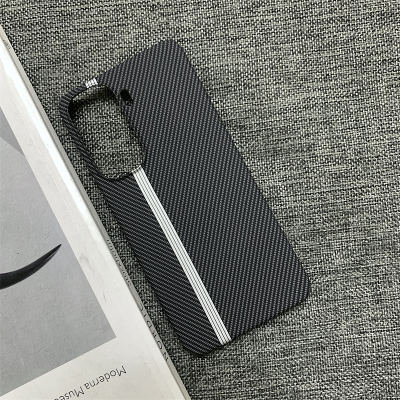 iQOO Neo11 Premium Slim carbon fiber textured Hard Cover