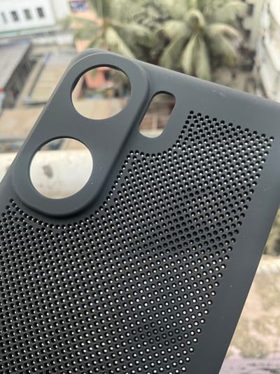 Heat dissipation and breathable suitable for IQOO Neo9 mobile phone case new game honeycomb mesh hard shell protective cover_img_2