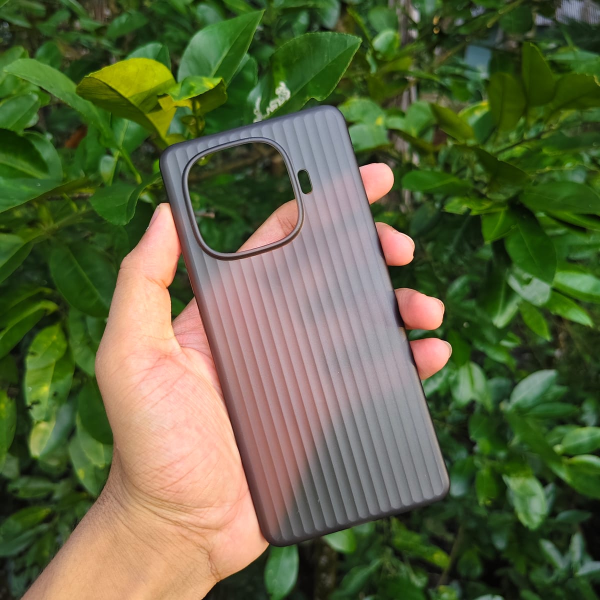 IQOO Z9TURBO Ultra-thin transparent non-yellowing PP shell corrugated mobile phone case