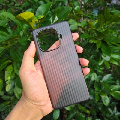 IQOO Z9TURBO Ultra-thin transparent non-yellowing PP shell corrugated mobile phone case_img_1