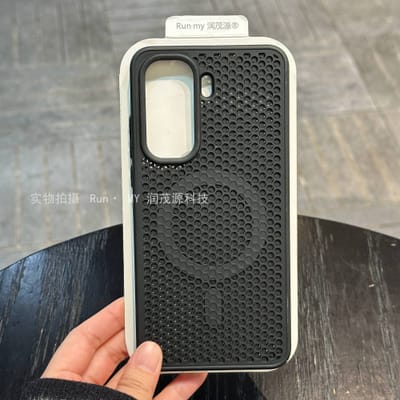 IQOO Neo11 Honeycomb hollow heat dissipation magnetic charging protective cover_img_0